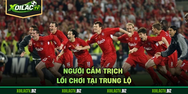 Người cầm trịch lối chơi tại trung lộ