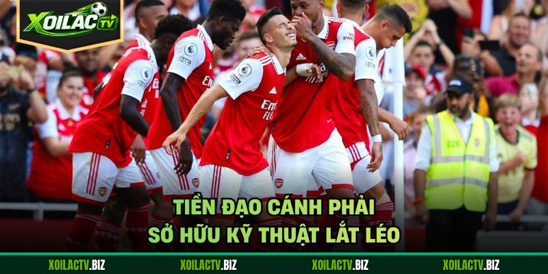 Tiền đạo cánh phải sở hữu kỹ thuật lắt léo